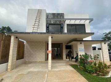 Casa · 287m² · 4 Recámaras · Venta de Casa en Residencial Via Cumbres, Cancun
