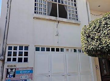 Casa · 110m² · 2 Recámaras · 1 Estacionamiento · Venta de Casa en Valle Dorado, a Espaldas de Altacia, Leon Gto.
