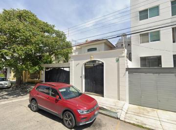 Casa de 4 habitaciones, Guadalajara · Vendo Casa en Remate Bancario en Colonia Terranova Guadalajara