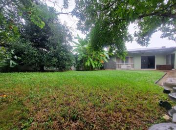 Casa · 741m² · 4 Recámaras · 4 Estacionamientos · Casa en Venta en Esquina Cumbres Primer Sector
