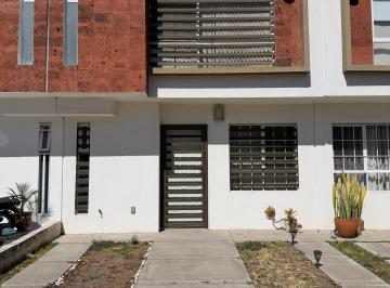 Casa de 3 habitaciones, León · Casa Amueblada en Renta en Residencial Castello. Sur de León