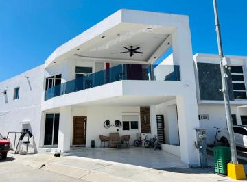 Casa en condominio de 3 habitaciones, Mazatlán · Casa en Venta en Mazatlan, Sinaloa (Residencial Marsella)
