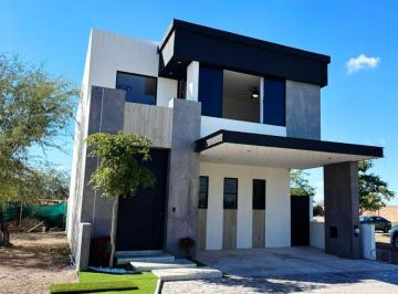Casa de 3 habitaciones, Hermosillo · Casa en Venta – Altozano Residencial