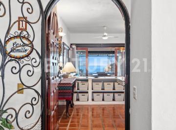 Departamento · 72m² · 1 Recámara · Encantador Departamento Frente Al Mar en El Corazón de Puerto Vallarta