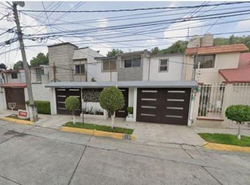 Casa de 3 habitaciones, Tlalnepantla de Baz · % Excelente Oportunidad! Casa en Venta, Muy por Debajo del Costo Comercial en Valle Dorado!
