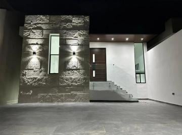 1 · Casa en Venta Totalmente Remodelada, del Paseo Residencial, Mty, Nl.