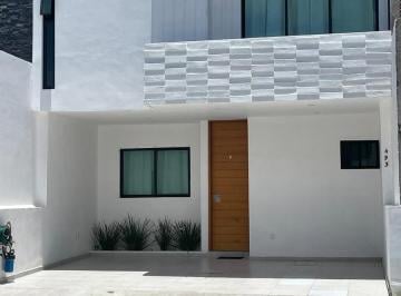 Casa · 223m² · 4 Recámaras · 3 Estacionamientos · Casa en Maralto Residencial