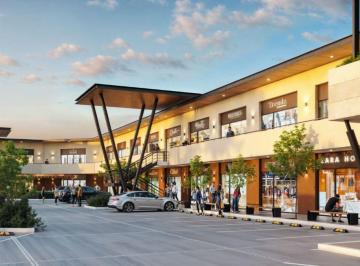 Local en centro comercial , Aguascalientes · Local en Renta, Espacios Comerciales Para Tu Negocio | Terra Sur