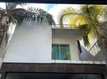 1 · Casa con Alberca en Venta en Tampiquito, San Pedro Garza Garcia