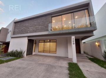 Casa Venta 284m² de 3 habitaciones · Casa en Venta La Rioja Tlajomulco