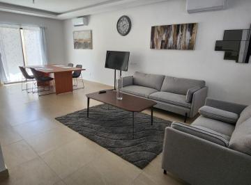 Casa · 202m² · 4 Recámaras · 2 Estacionamientos · Casa en Fraccionamiento Cerradas Concordia