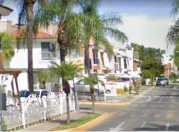 Casa de 3 habitaciones, Zapopan · Hermosa Casa a Mitad de Precio a 15 Min del Tianguis del Sol en Zapopan