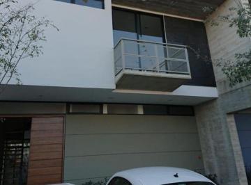 Casa de 3 habitaciones, Zapopan · Bosques Vallarta Casa en Venta