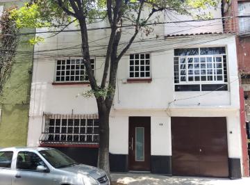 Casa · 297m² · 3 Recámaras · 1 Estacionamiento · Casa en Venta Santa María La Ribera Cdmx