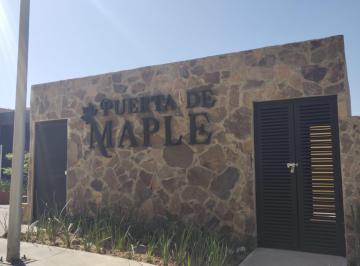 Casa · 157m² · 2 Estacionamientos · Casa en Venta Puerta de Maple Bosque Esmeralda