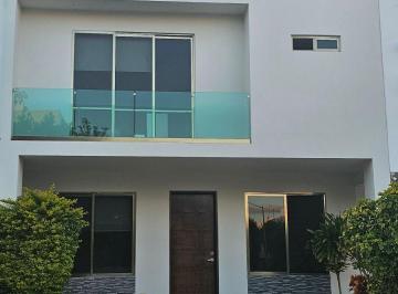 Casa de 3 habitaciones, Cancún · Casa Arbolada Segunda Sección, Venta, con Alberca. 4,200,000
