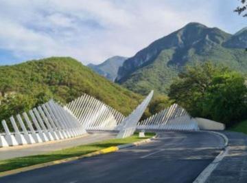 4bcc299bc3c8e90cb4b919542b5e7563499a43016e78800dbe0b130cbda12704 · Terreno Residencial en Venta Sierra Alta Monterrey