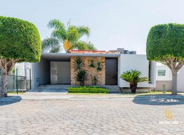 Casa · 231m² · 2 Recámaras · 1 Estacionamiento · Casa en Venta en Cluster 11 - 11 - 11, Lomas de Angelópolis 1