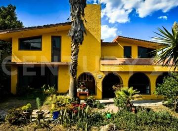 Casa · 465m² · 4 Recámaras · 3 Estacionamientos · Casa en Venta en Jaime Torres Bodet, Tláhuac.
