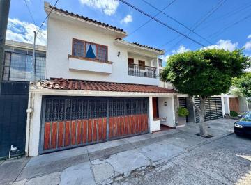 Casa de 3 habitaciones, León · Casa en Venta en León Moderno