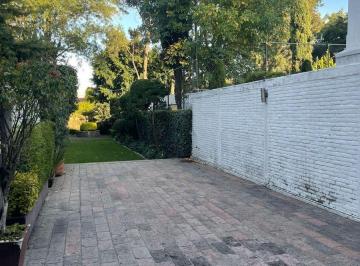 0ab633d59bf9fa7279e44d5926e69a6d06829afdb65f2b0275e7ce4ad3432e7f · Casa en Venta en La Zona de Mayor Plusvalía de Las Águilas
