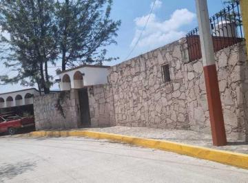 51d2ab3674f6e52a2b89deccb8b718f2926d08b2591723cd67f2acddc5d70d2e · Venta de Casa con Alberca, Jardín y Acabados Renovados en Tepotzotlán