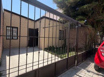Casa de 1 habitación, León · Casa en Venta en Parques del Sur - Ideal Para Zona Sur - a Minutos de Centro Max