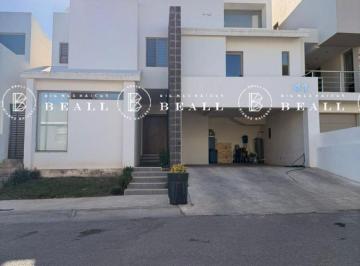 Casa de 7 habitaciones, Chihuahua · Casa en Venta en Residencial Pedregal del Valle