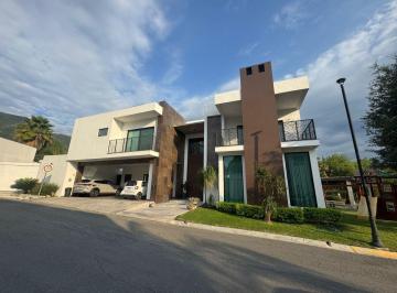 Casa · 620m² · 3 Recámaras · 5 Estacionamientos · Casa en Venta Santa Anita, Zona El Barro
