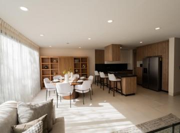Casa · 185m² · 3 Recámaras · 2 Estacionamientos · Venta de Casa en Privanzas Residencial, Zona Punta Este, Atrás de Colegio Subiré