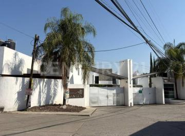 Casa · 90m² · 2 Recámaras · 1 Estacionamiento · Casa Para Descanso en Yuatepec, Morelos