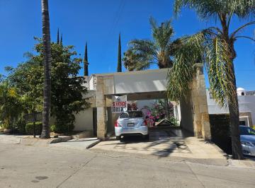 Casa de 4 habitaciones, León · Casa en Portones Gran Jardin, Leon, Gto.