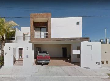 Casa en Venta de 3 habitaciones Fraccionamiento Valle Real 1er Sector · Casa en Valle Real 5 Min del Costco