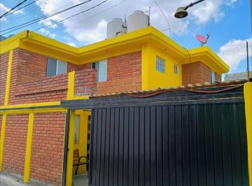 Casa · 140m² · 2 Recámaras · Casa en Venta en Salvador Tizatlali, Metepec.