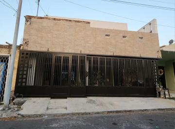 1 · Casa en Venta en Jardines de Anahuac