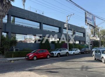 Oficina · 50m² · 1 Estacionamiento · Oficina en Renta - (4)