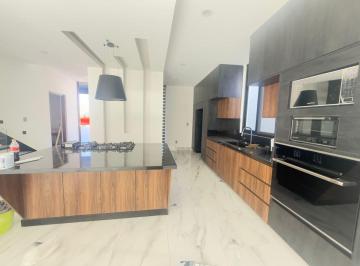 Casa de 3 habitaciones, León · Venta Hermosa, Casa en Valles del Molino B