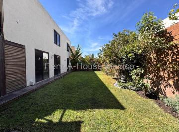 Casa de 4 habitaciones, Corregidora · Puerta Real, Corregidora, Querétaro. Casa en Venta de 4 Recamaras 4 Baños Amplio Patio