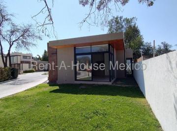 Casa en condominio de 2 habitaciones, Tequisquiapan · Casa en Venta en Tequisquiapan Centro con 2 Dorm. y 230 m² Superficie de Terreno