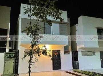 Casa · 118m² · 3 Recámaras · 2 Estacionamientos · Casa en Venta en Apodaca