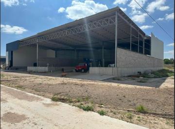 Local comercial · 267m² · 2 Estacionamientos · Bodegas en Venta en Queretaro