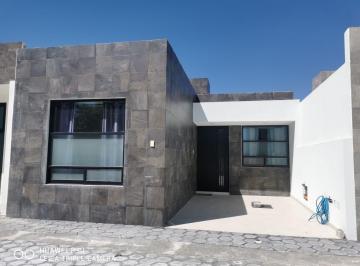 Casa · 80m² · 2 Recámaras · 1 Estacionamiento · Casa de Lujo en Tulancingo