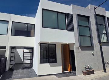 Casa de 3 habitaciones, Puebla · Venta Casa en Fraccionamiento Atras Cruz del Sur Cerca Forjadores Zavaleta Reforma Cholula Puebla