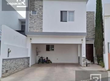 Casa · 181m² · 3 Recámaras · 4 Estacionamientos · Casa en Renta Amueblada, Zona Reliz, a 200 m de Ulsa y Alsuper