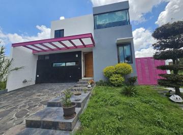 Casa · 290m² · 4 Recámaras · 3 Estacionamientos · Casa en Los Robles