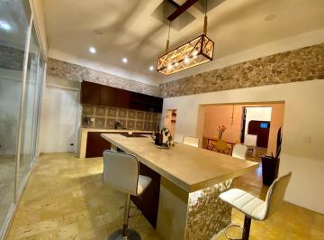 Casa de 3 habitaciones, Mérida · Venta Casa Colonial Remodelada Centro de Merida (Santiago)
