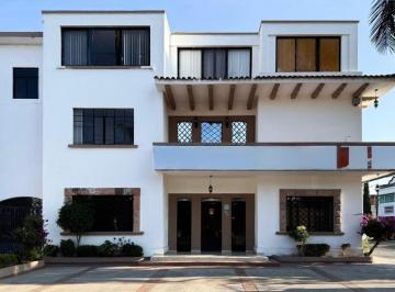 Casa uso de suelo de 1 habitación, Salamanca · Casa La Hacienda en Venta en Irapuato