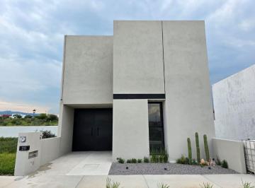 Casa de 3 habitaciones, San Miguel de Allende · Casa en Venta en Zirandaro San Miguel de Allende Recamara en Planta Baja