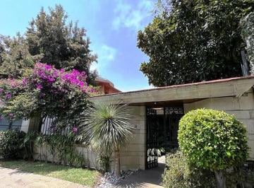 6dee7a9a3695c1ea56094f8b202f0b93209a99bab166b53ab9e94a67ed7a1e8d · Bosque de Ciclamoros, Casa en Calle Cerrada. en un Solo Nivel.