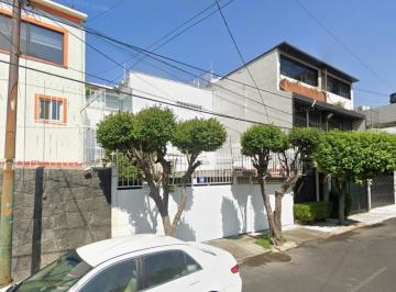 Casa de 6 habitaciones, Coyoacán · Casa en Venta en Calle Cerro San Francisco, Campestre Churubusco, Coyoacan